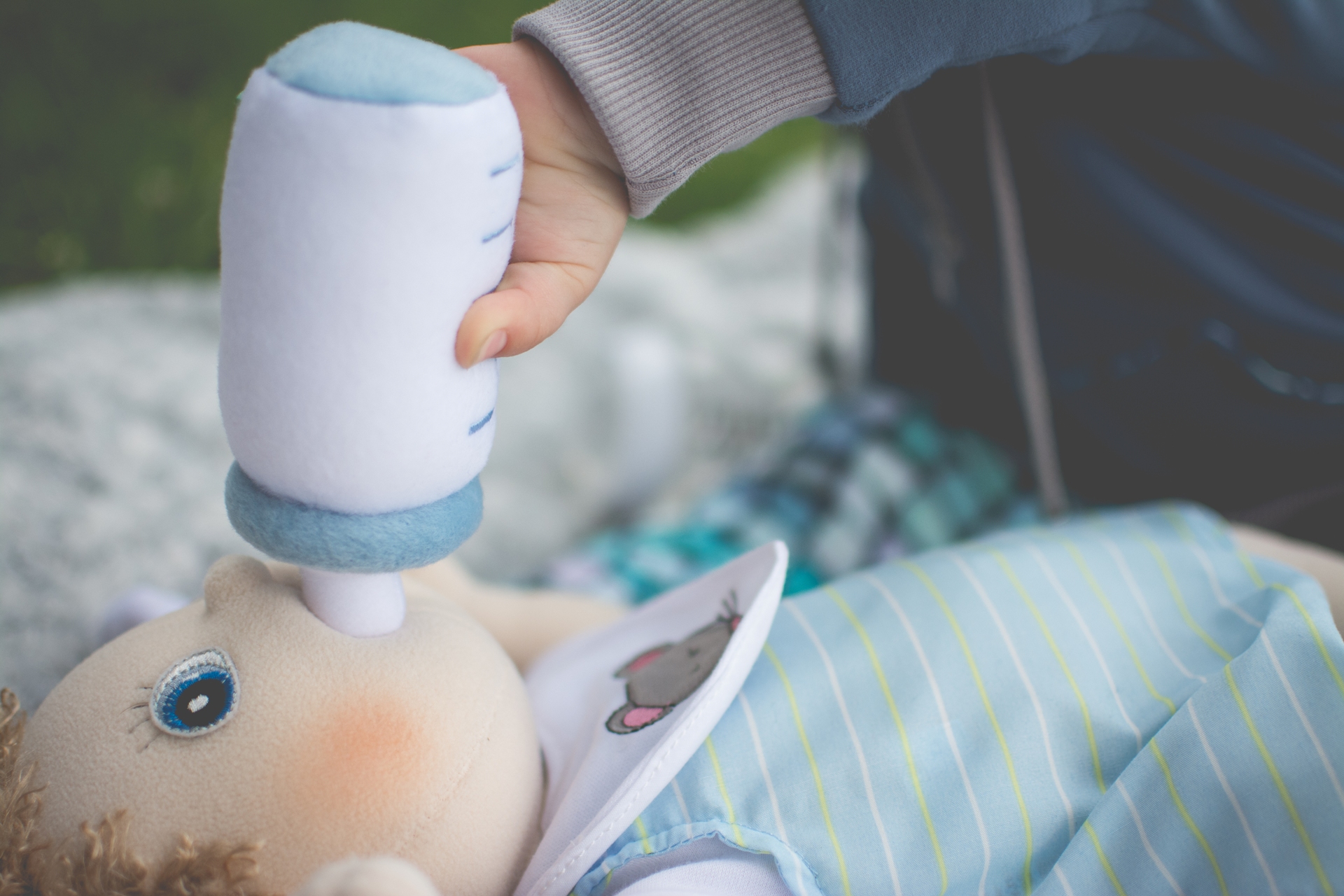 Karm piersią albo zgiń!